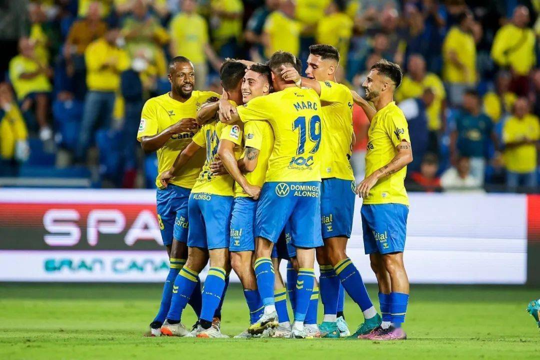 亚洲豪强争霸,精彩对决持续进行 亚洲豪强争霸,精彩对决持续进行