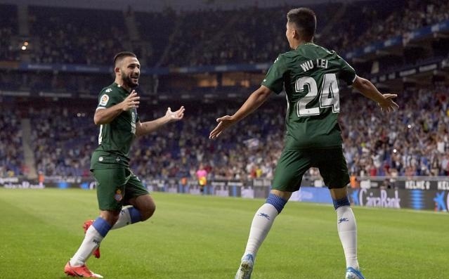 格拉纳达客场逆转，击败西班牙人