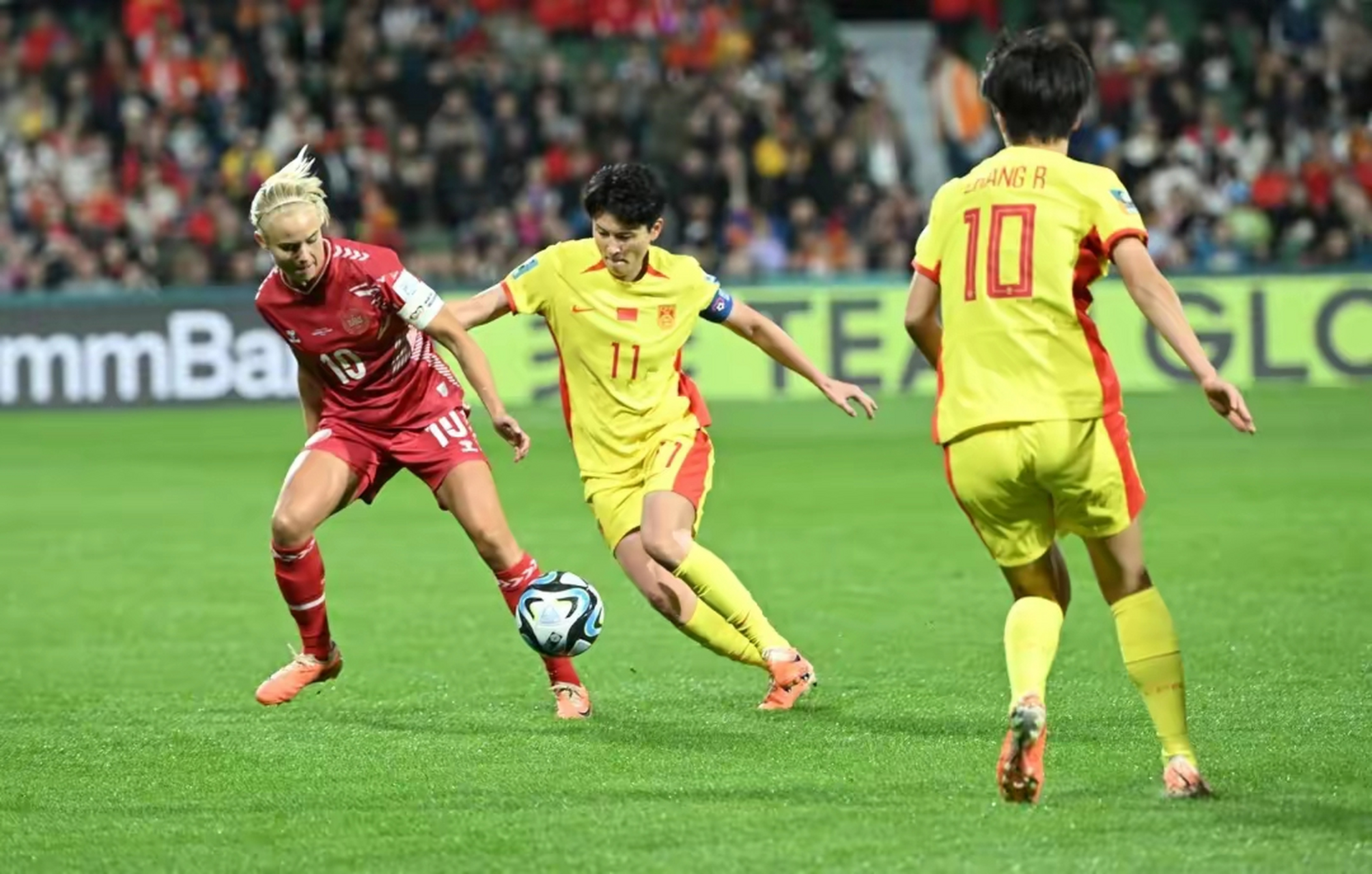 爱游戏网页版-亚洲足球领域发展迅速,国际地位逐渐提升