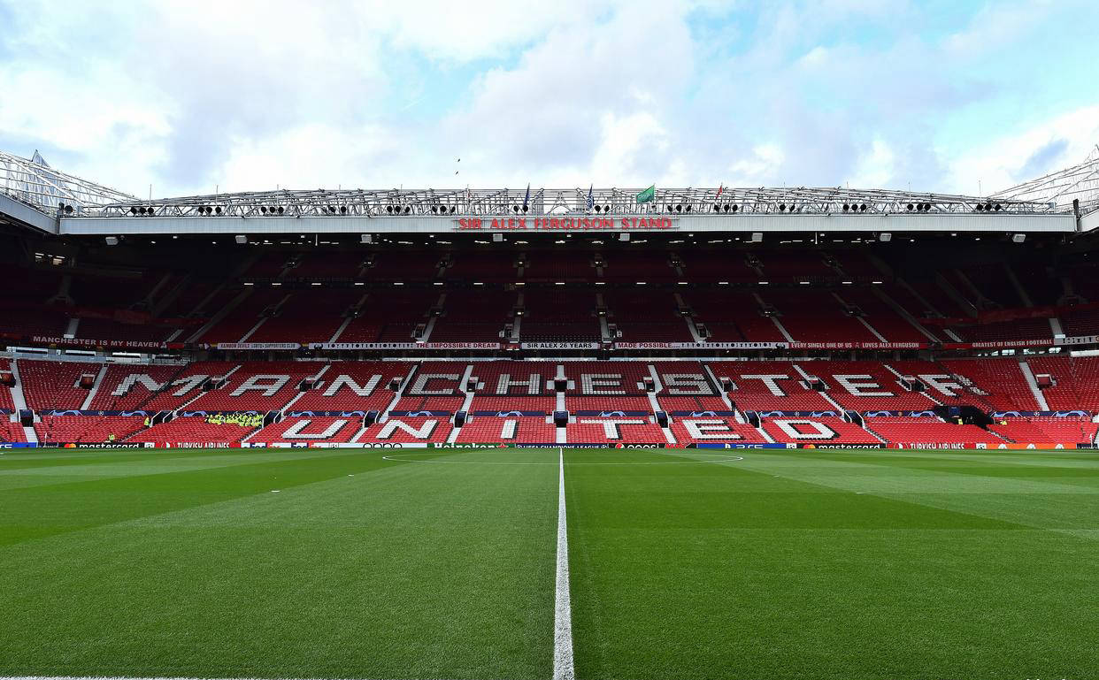 爱游戏娱乐-曼联主场球迷禁赛,遭遇情绪困扰的简单介绍