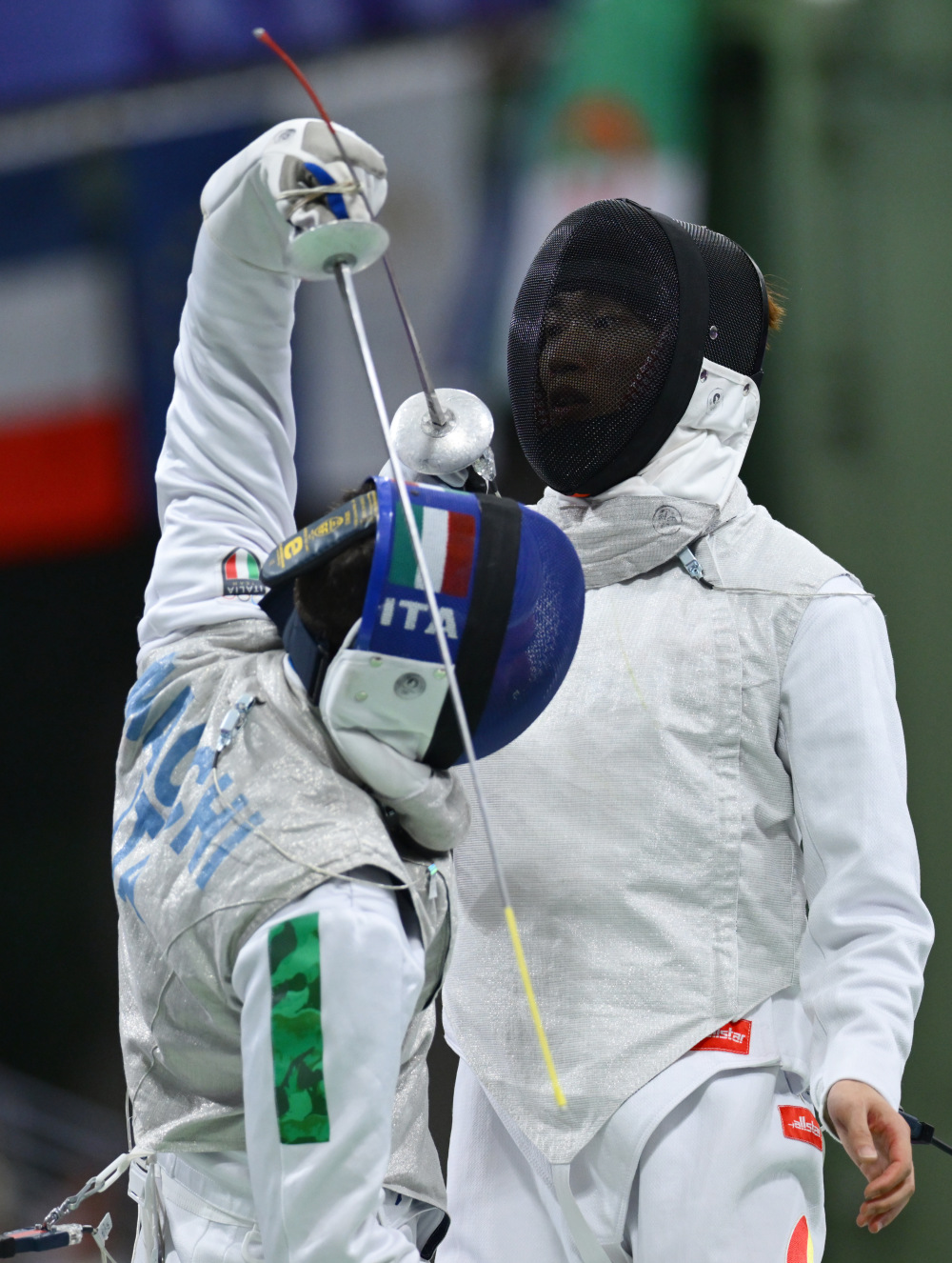 意大利击剑选手夺冠,剑术高超 意大利击剑选手夺冠,剑术高超