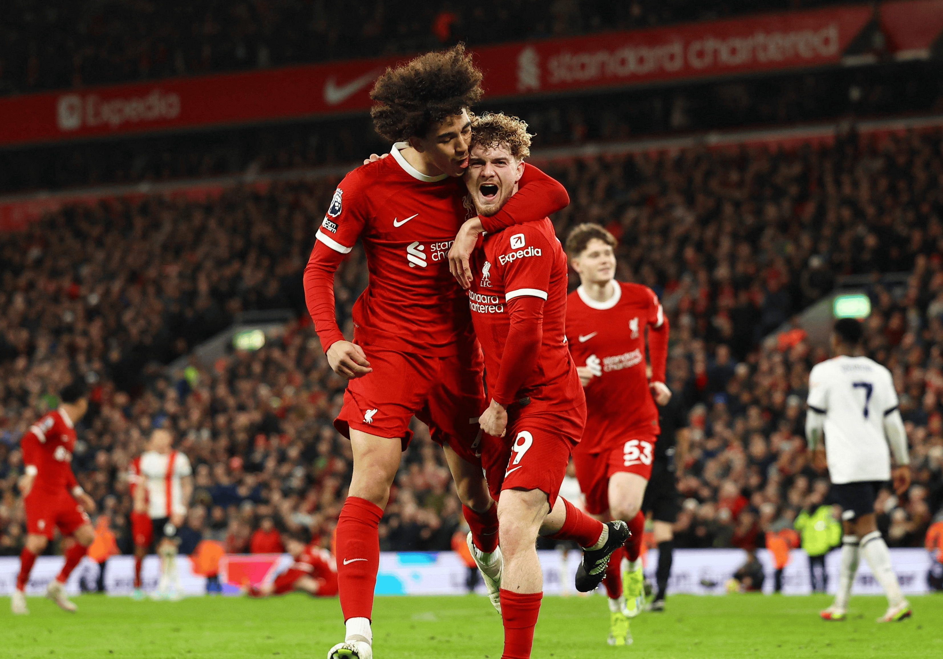 爱游戏网址-关于热刺主场不敌谢菲联,英超积分榜下滑至第六的信息