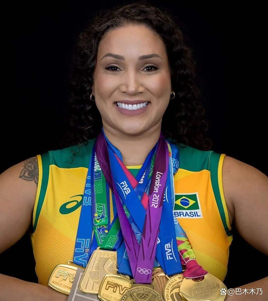 爱游戏网页版登录入口-世界篮坛女神引领球队,助力夺得冠军荣耀