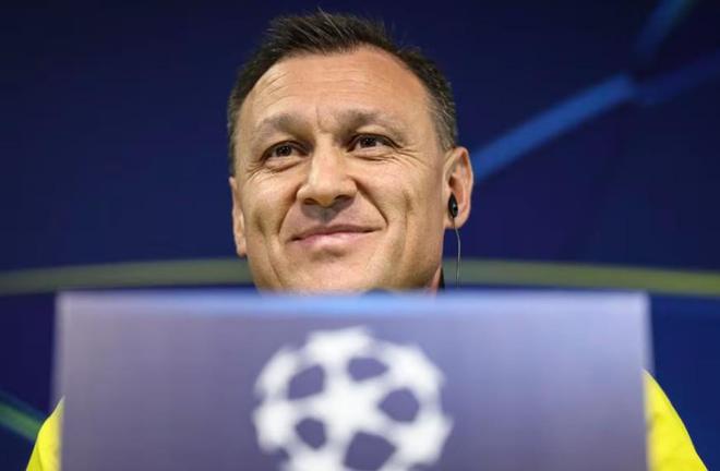 包含皇家马德里主帅神秘离职!球队迎来新一轮换帅风波的词条