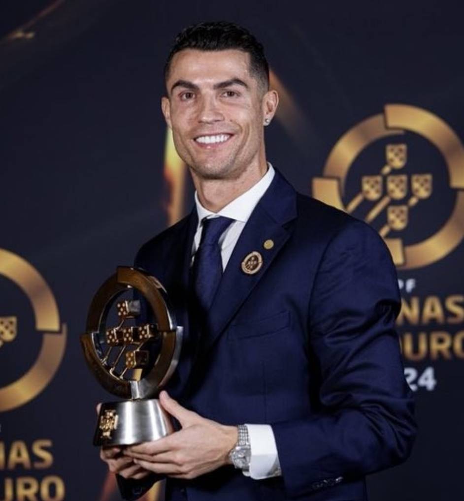 C罗39岁宣布重大决定,决定结束职业生涯!