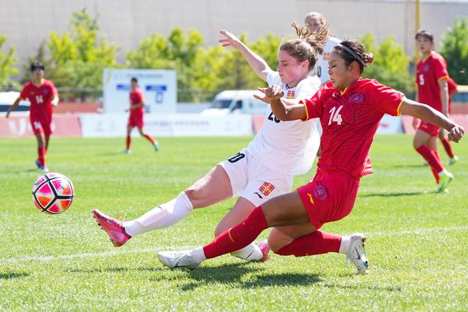 爱游戏网站入口-越南女足队员遭遇困境，团队无阻前行的简单介绍