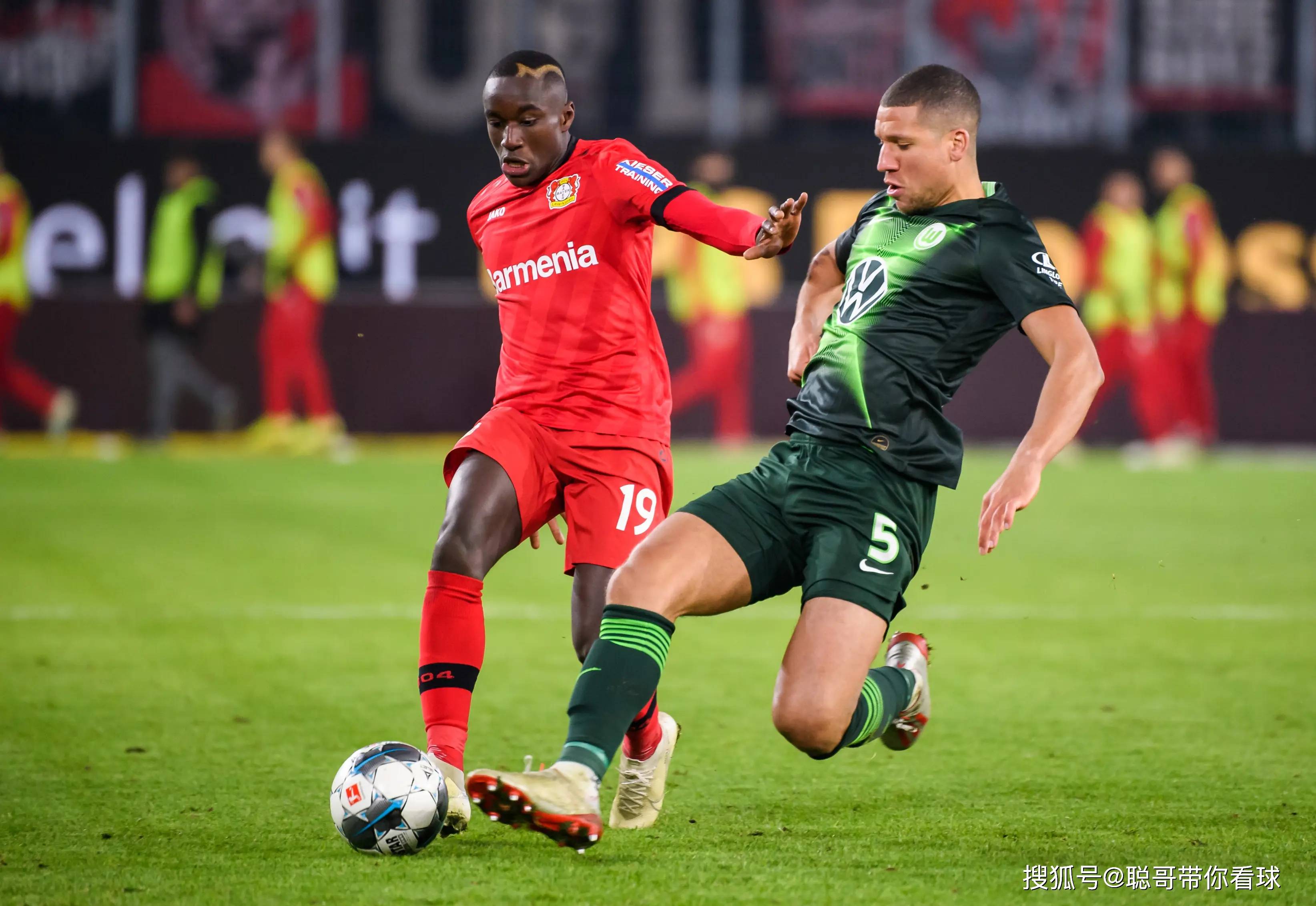 爱游戏官网登录网址-包含沃尔夫斯堡客场绝杀，提升战绩表现的词条